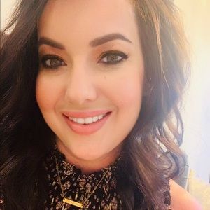 Meet your Posher, Cara